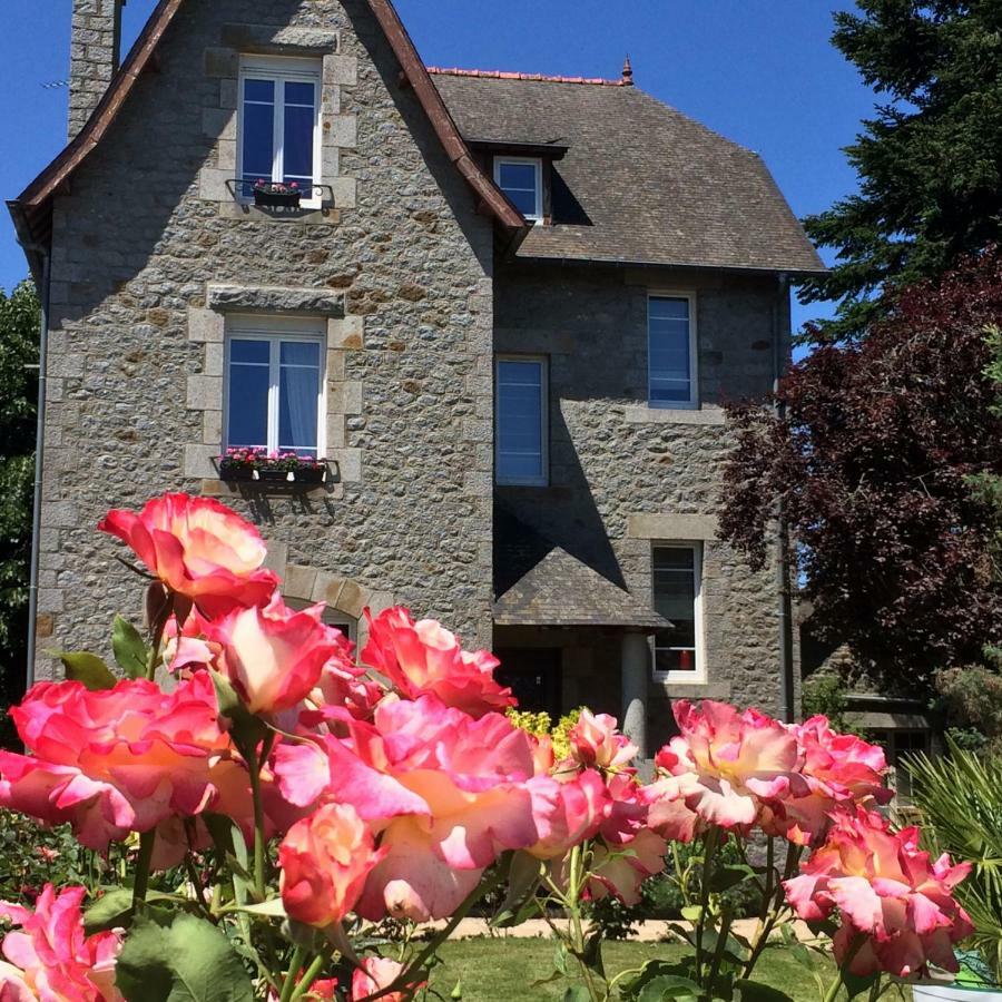 Le Clos Saint-Brice Les Portes du Coglais Exterior foto